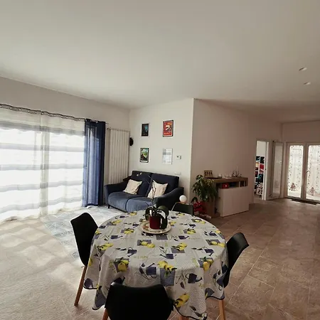 Dimora Fiume Apartmán *